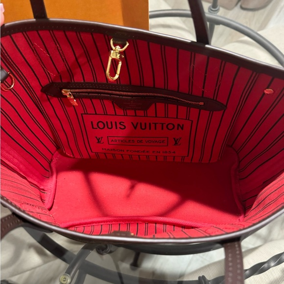 Louis Vuitton Neverfull PM - Picture 3 of 5